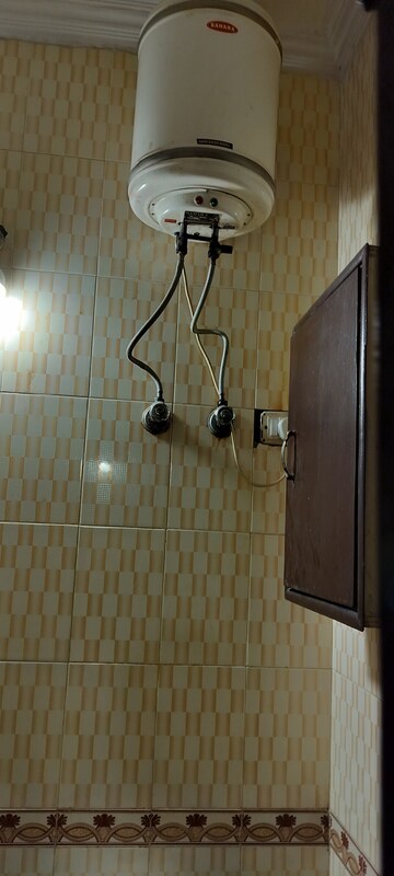 Furnished Amenities in 2 BHK Independent House at Sector 48 – for Rent