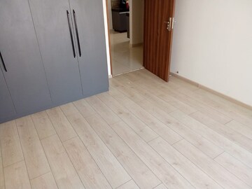 Room in 2 BHK Apartment at Shapoorji Pallonji Joyville Gurgaon, Sector 102 – for Rent