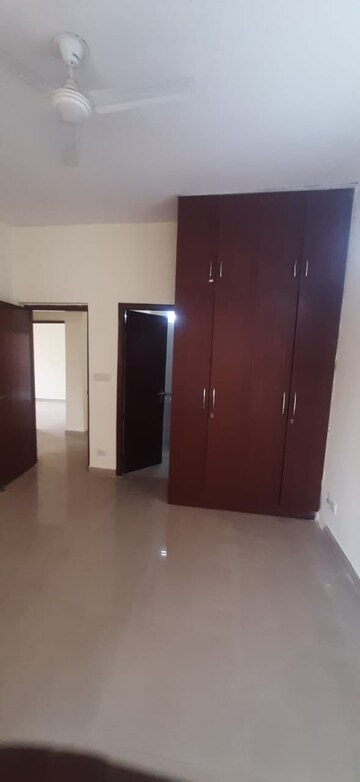 3.5 BHK Apartment For Rent in Ardee City Palm Grove Heights, Sector 52