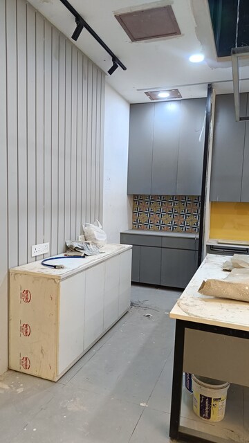  Office Space For Rent in Mani Casadona, New Town