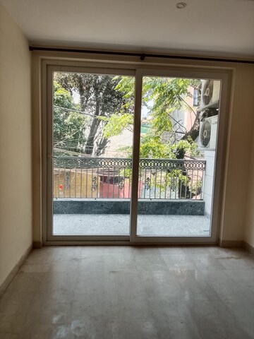 Room in 3 BHK Independent House at Safdarjang Enclave – for Sale