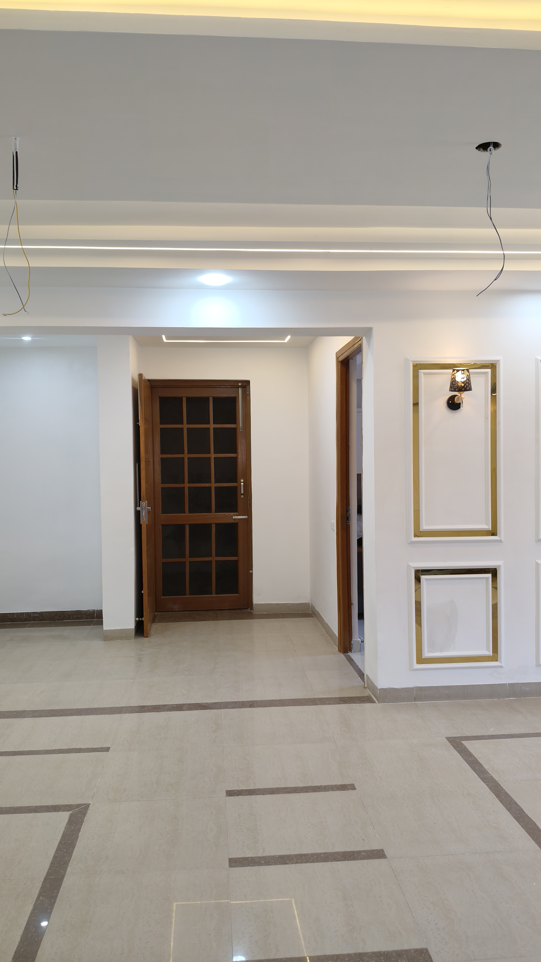 3.5 BHK + Servant Room Apartment For Sale in D R Estate