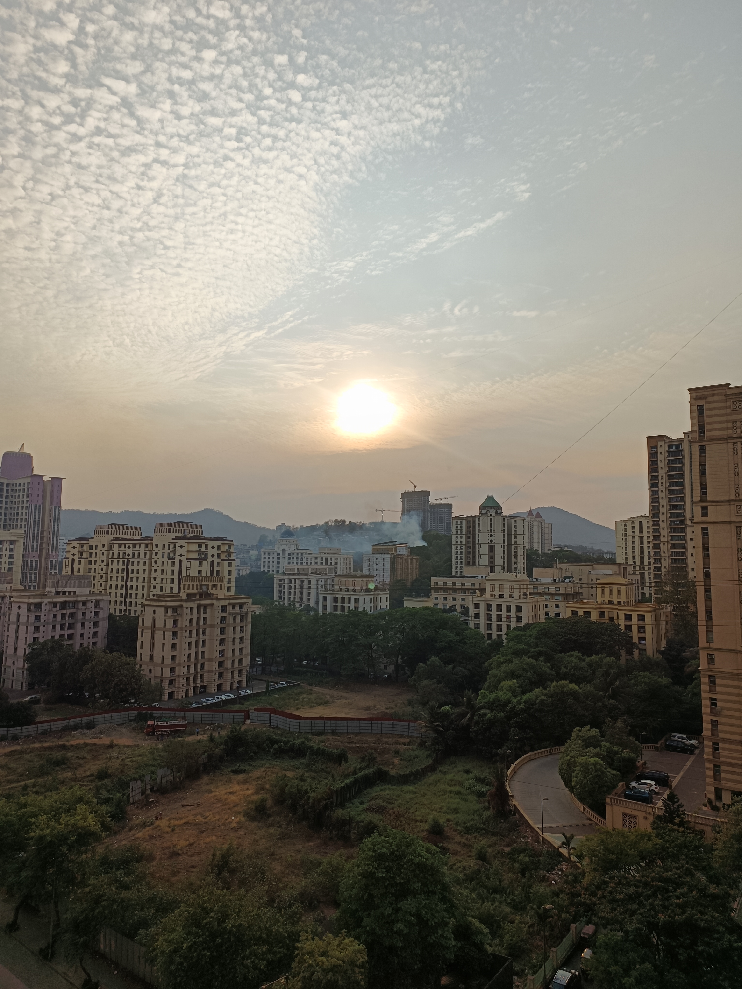 2 BHK Apartment For Sale in Hiranandani Estate Barca