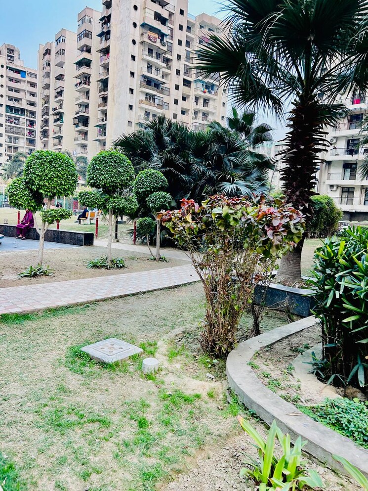 Garden, ajnara-integrity 2 Bedroom 915 Sq.Ft. Apartment In Raj Nagar Extension Ghaziabad 8381261