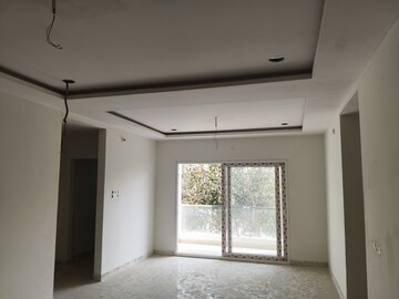 Room in 3 BHK Apartment at Kokapet – for Sale