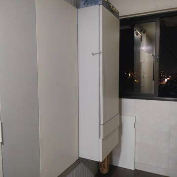 Bathroom in 1 BHK Apartment at Lower Parel West – for Rent