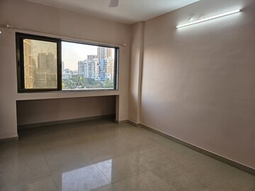 Room in 2 BHK Apartment at Mohini Grace CHS, Andheri West – for Rent