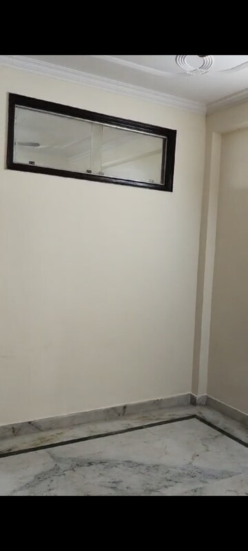 Room in 2 BHK Builder Floor at Panchsheel Vihar – for Rent