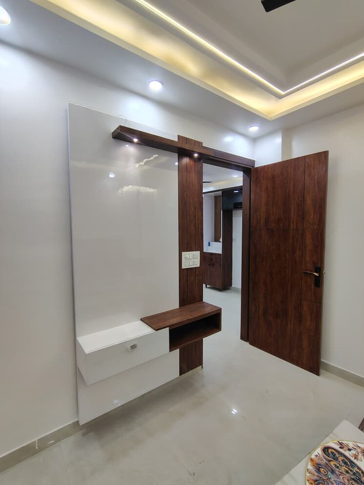 Room, uttam nagar 3 Bedroom 775 Sq.Ft. Builder Floor In Uttam Nagar Delhi 8381316