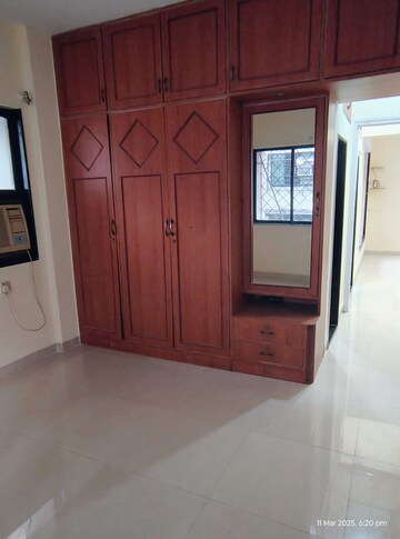 Room in 2 BHK Apartment at Satellite Garden, Goregaon East – for Rent