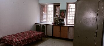 Room in 3 BHK Apartment at Gulbai Tekra – for Rent