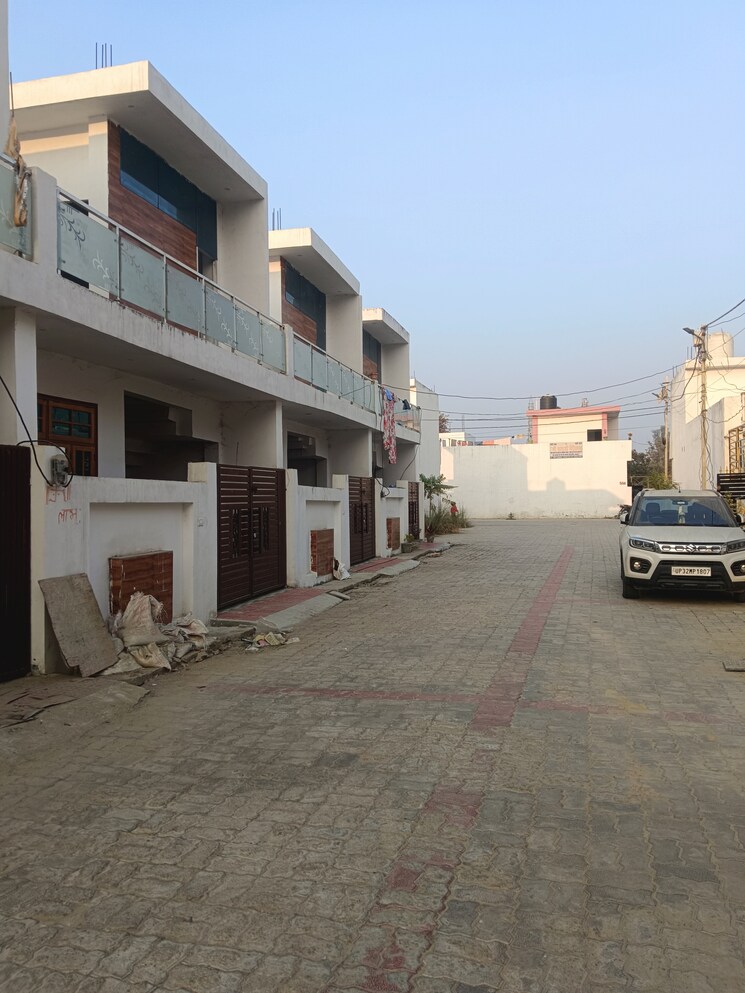 Exterior View, safedabad 2 Bedroom 1250 Sq.Ft. Independent House In Safedabad Lucknow 8381370