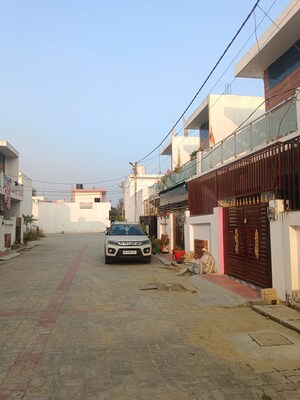 2 BHK Independent House For Sale in Safedabad