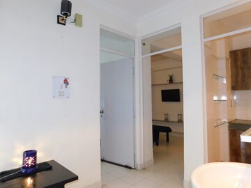 Room in 2 BHK Apartment at Vasant Kunj – for Rent