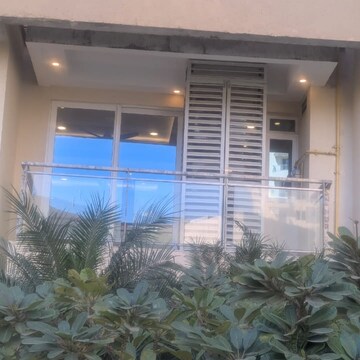 2 BHK Apartment – Exterior View View at Ambience Creacions, Sector 22 - for Rent