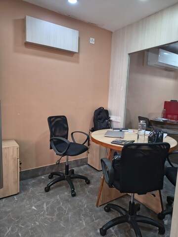 Furnished Amenities in  Office Space at Salt Lake Sector V – for Rent