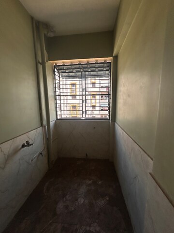 Room in 3 BHK Apartment at Yendada – for Sale