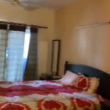 Bedroom in 2 BHK Apartment at Unitech Heritage City, Sector M-1a – for Rent