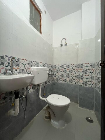 Master Bedroom in 1 RK Builder Floor at Saket – for Rent