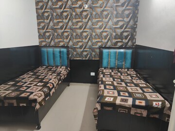  Pg For Rent in Sector 15