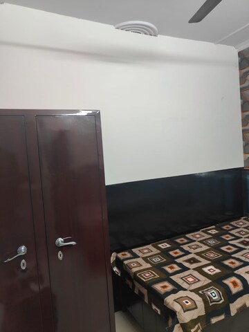 Room in  Pg at Sector 15 – for Rent