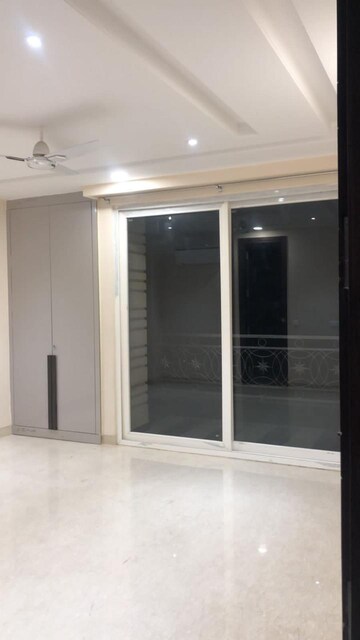 Room in 3.5 BHK Builder Floor at Kalkaji – for Rent