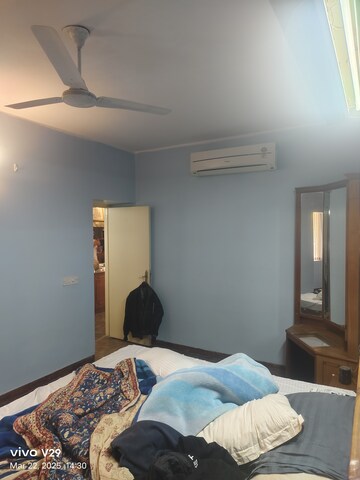 Bedroom in 2 BHK Apartment at Unitech Heritage City, Sector 25 – for Rent
