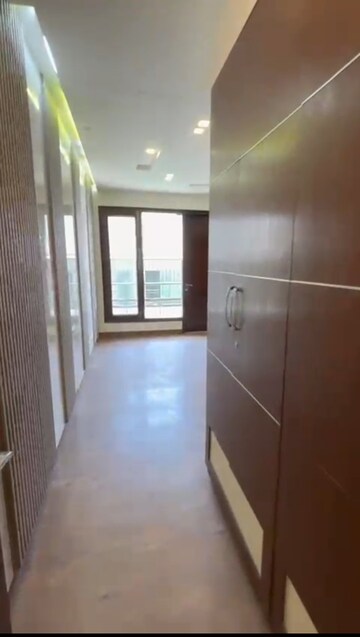 Building Lobby in 2 BHK Apartment at Suncity Heights, Sector 54 – for Rent