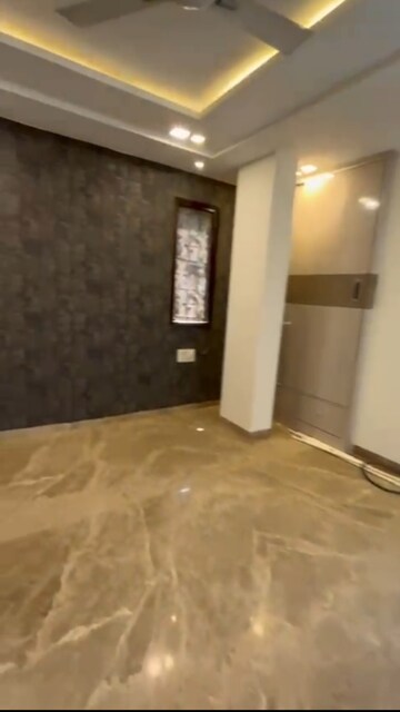Room in 2 BHK Apartment at Suncity Heights, Sector 54 – for Rent