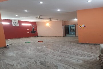 Room in 2 BHK Builder Floor at Vasundhara Sector 5 – for Sale