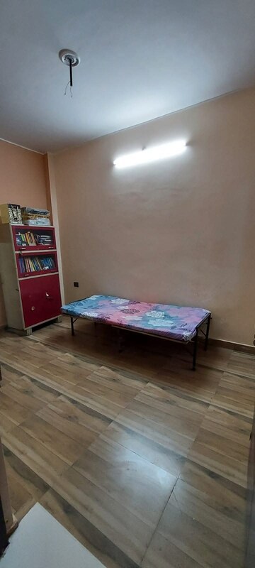 Bedroom in 2 BHK Independent House at Gomti Nagar – for Rent