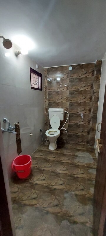 Bathroom in 2 BHK Independent House at Gomti Nagar – for Rent