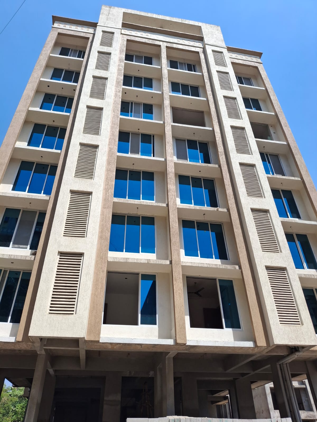 2 BHK + Pooja Room Apartment For Sale in Maitri Chs