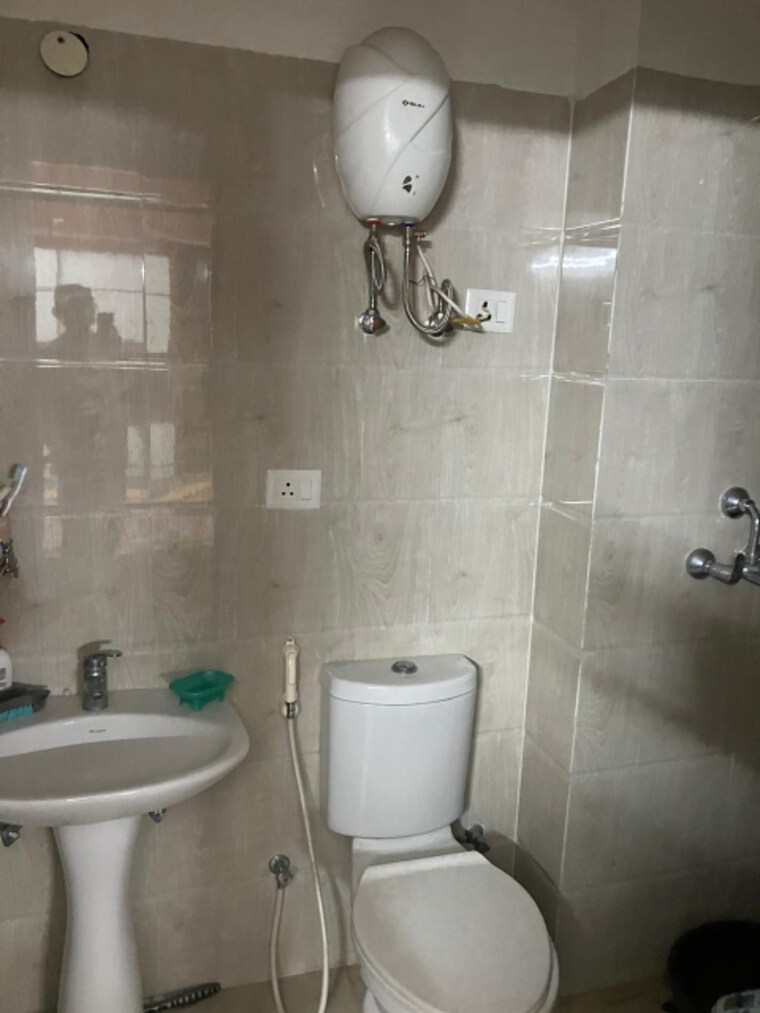 Bathroom, nirala-estate 3 Bedroom 1440 Sq.Ft. Apartment In Tech Zone 4 Greater Noida Greater Noida 8381975