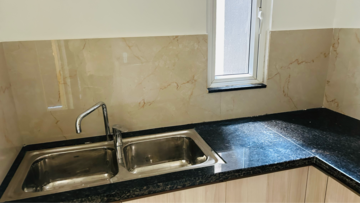 Furnished Amenities in 3 BHK Apartment at Smart World Orchard, Sector 61 – for Rent