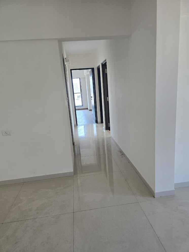 Room, je-and-vee-om-trimurti 3 Bedroom 941 Sq.Ft. Apartment In Malad East Mumbai 8382086