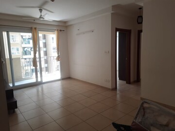 Room in 2.5 BHK Apartment at Bhartiya Nikoo Homes Phase 2, Thanisandra Main Road – for Rent