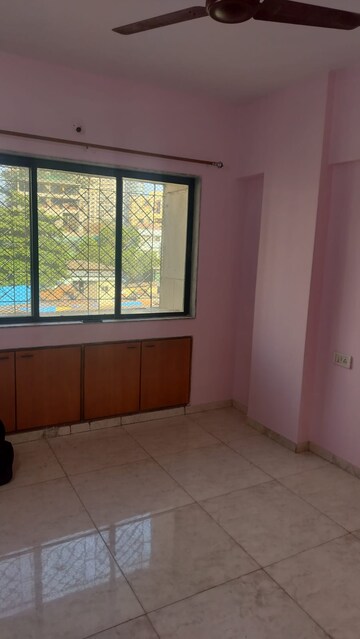 Room in 1 BHK Apartment at Amazon Park, Borivali West – for Rent