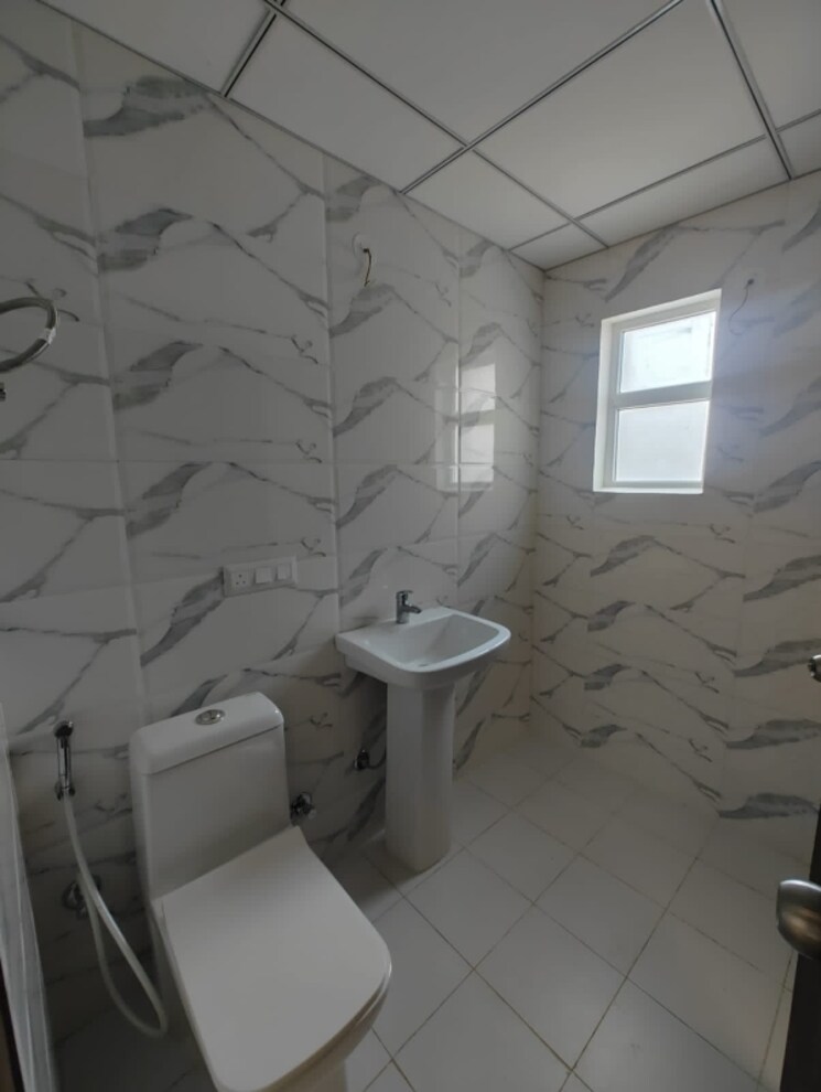 Bathroom, nirala-estate-ii 3 Bedroom 1270 Sq.Ft. Apartment In Tech Zone 4 Greater Noida Greater Noida 8382250