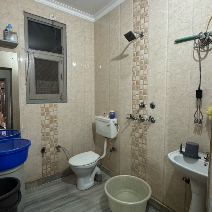 Bathroom, mohan garden 3 Bedroom 900 Sq.Ft. Builder Floor In Mohan Garden Delhi 8382231