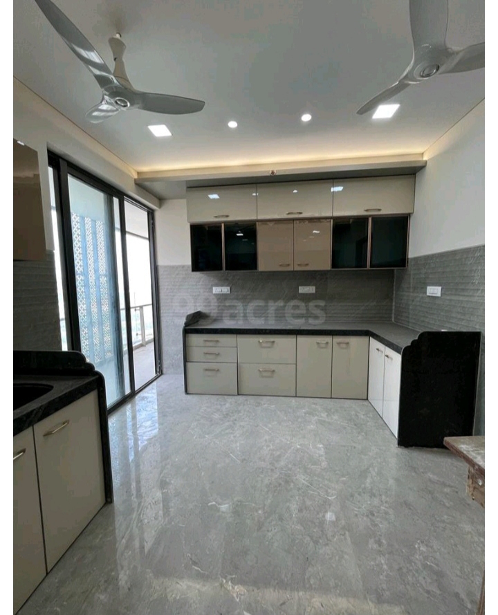 4 BHK + Extra Room 2400 Sq.Ft. Apartment in Lodha Evoq