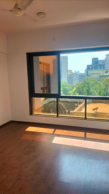 Bedroom in 2.5 BHK Apartment at Chembur – for Sale