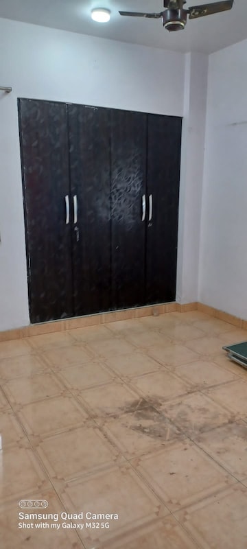 Room in 3 BHK Apartment at JNB Pooja Galaxy, Ghodbunder Road – for Rent