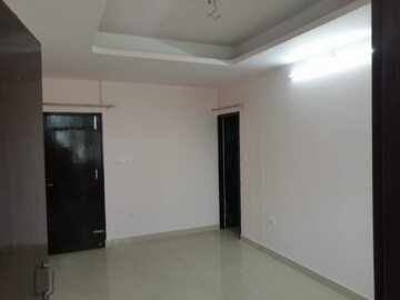 Room in 2 BHK Apartment at Dragon Age The Citadel, Chinhat – for Rent
