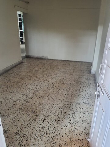 Room in 2 BHK Apartment at Erandwane – for Rent