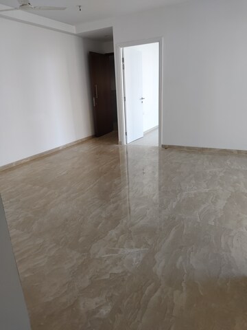 Room in 3 BHK Apartment at Hiranandani Eagleridge Wing B, Ghodbunder Road – for Rent