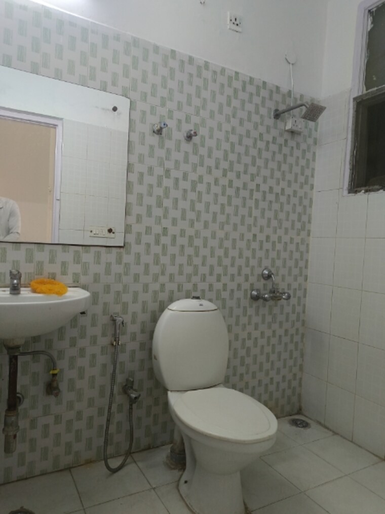 Attached Bathroom, m2k-spring-floors 3 Bedroom 1500 Sq.Ft. Builder Floor In Sector 50 Gurgaon 8382897