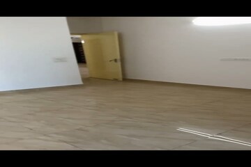 Room in 3 BHK Apartment at Sector 4 – for Sale