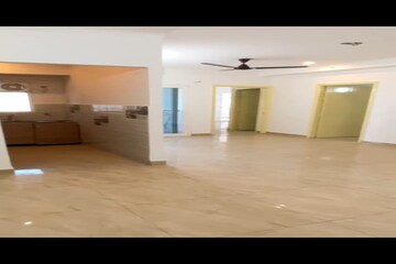 Room in 3 BHK Apartment at Sector 4 – for Sale