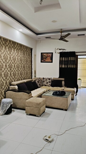 2.5 BHK Builder Floor For Rent in Sector 16
